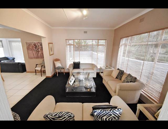 3 BEDROOM HOUSE FOR SALE IN GALLO MANOR
